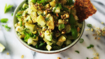 Ricetta salsa avocado e pere con pistacchio